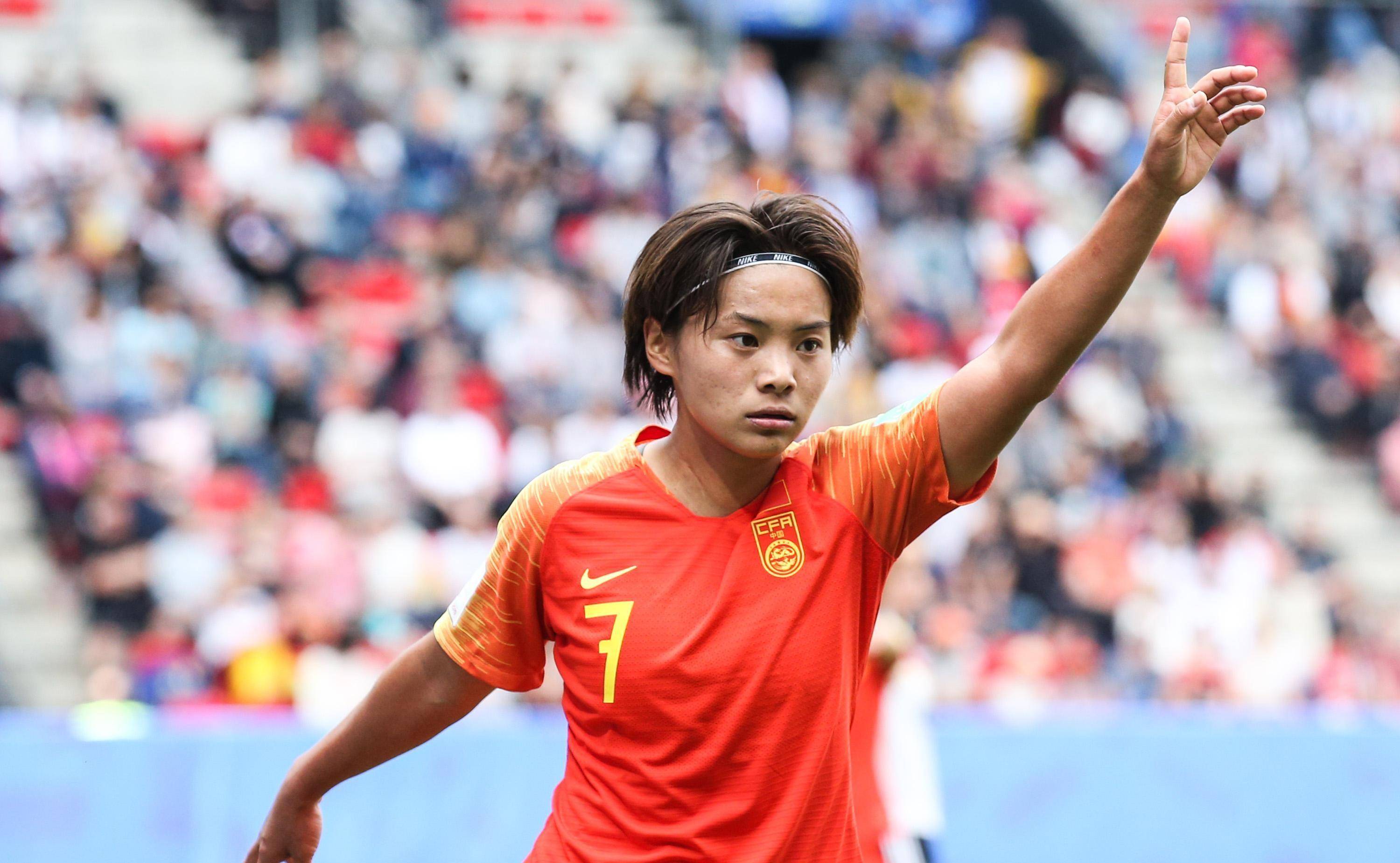 爱游戏网页版-挑战极限：女足比赛中挑战自我的简单介绍