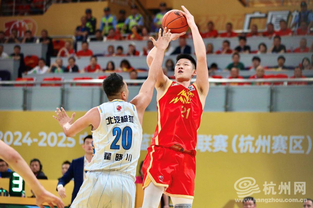 云南男篮新赛季首胜，豪取胜利的简单介绍