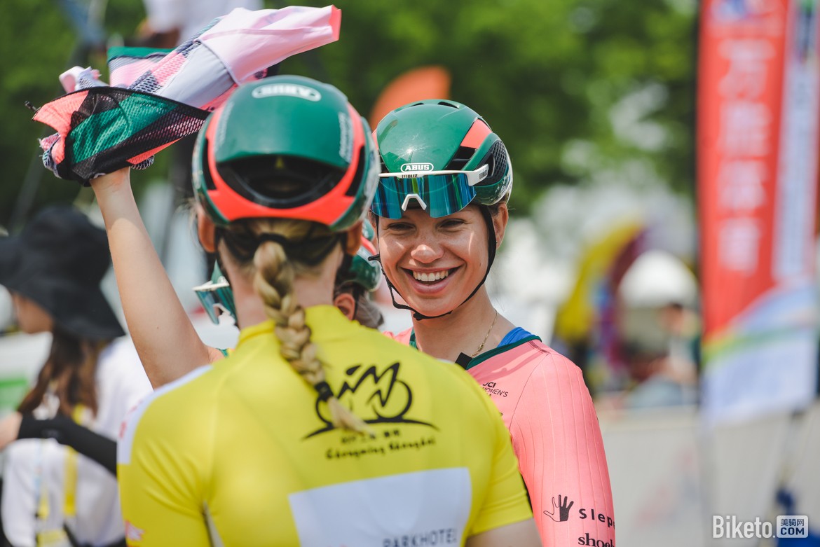 爱游戏登录-关于令人热血沸腾的足球比赛，女队强势突围的信息