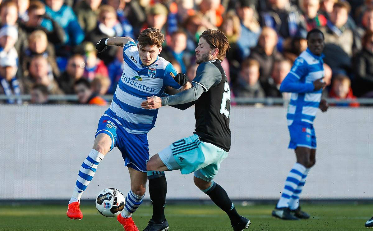 爱游戏官网网页版入口-切尔西主场惨败狼队，遭遇联赛两连败