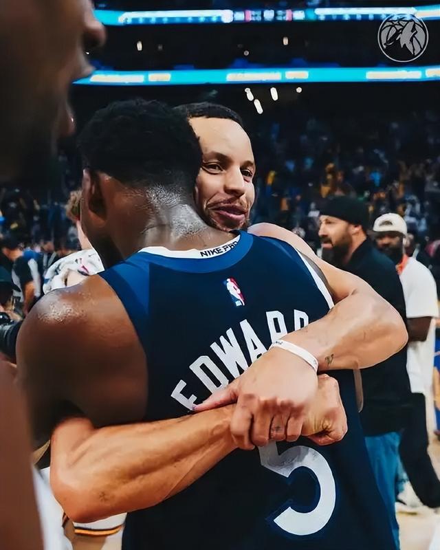 爱游戏亚洲官网-看点十足！森林狼击败活塞神奇上演四连胜，安东尼选秀第一得分挽回劣势的简单介绍