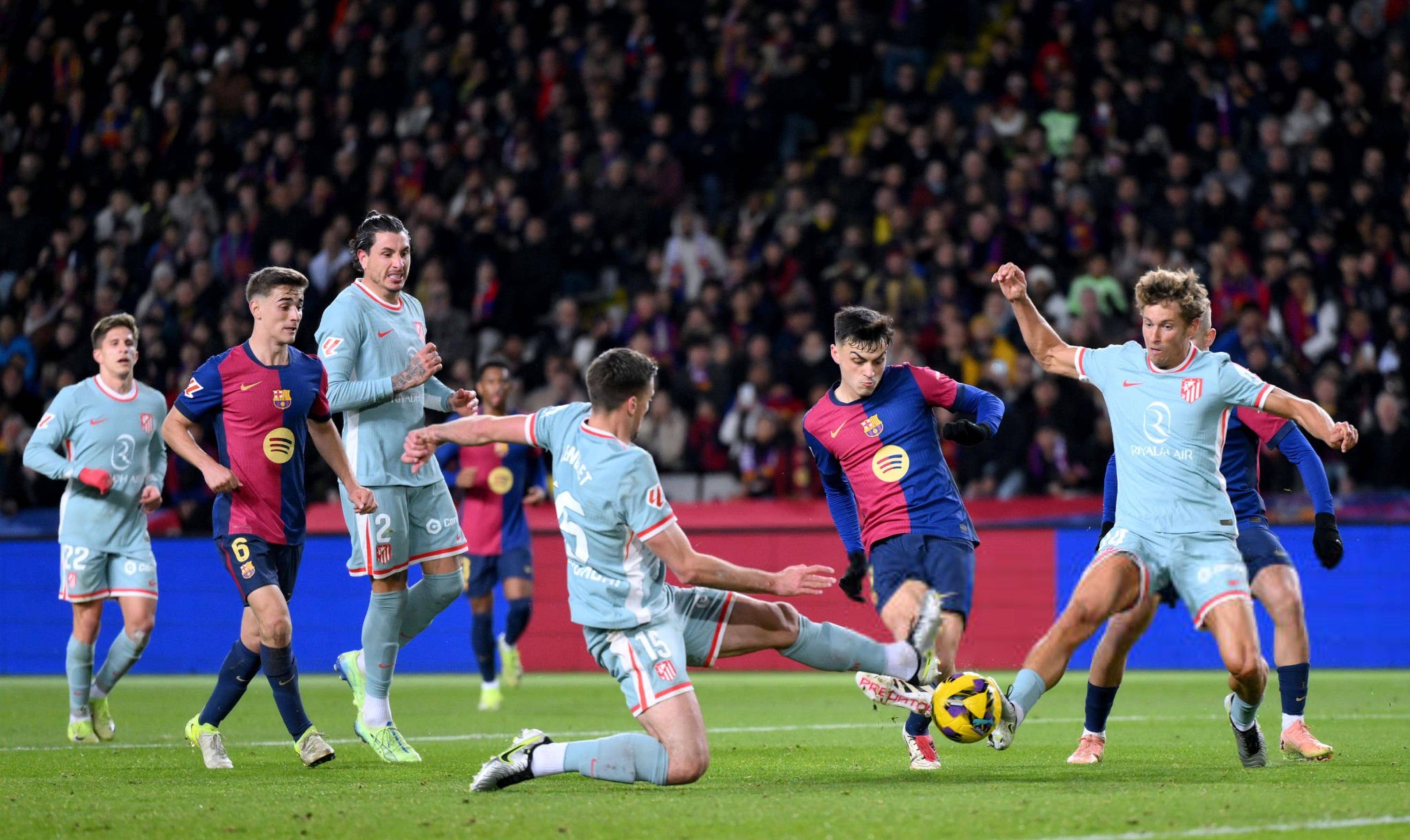 爱游戏官网入口-梅西率队轻松取胜，巴萨升至积分榜第三