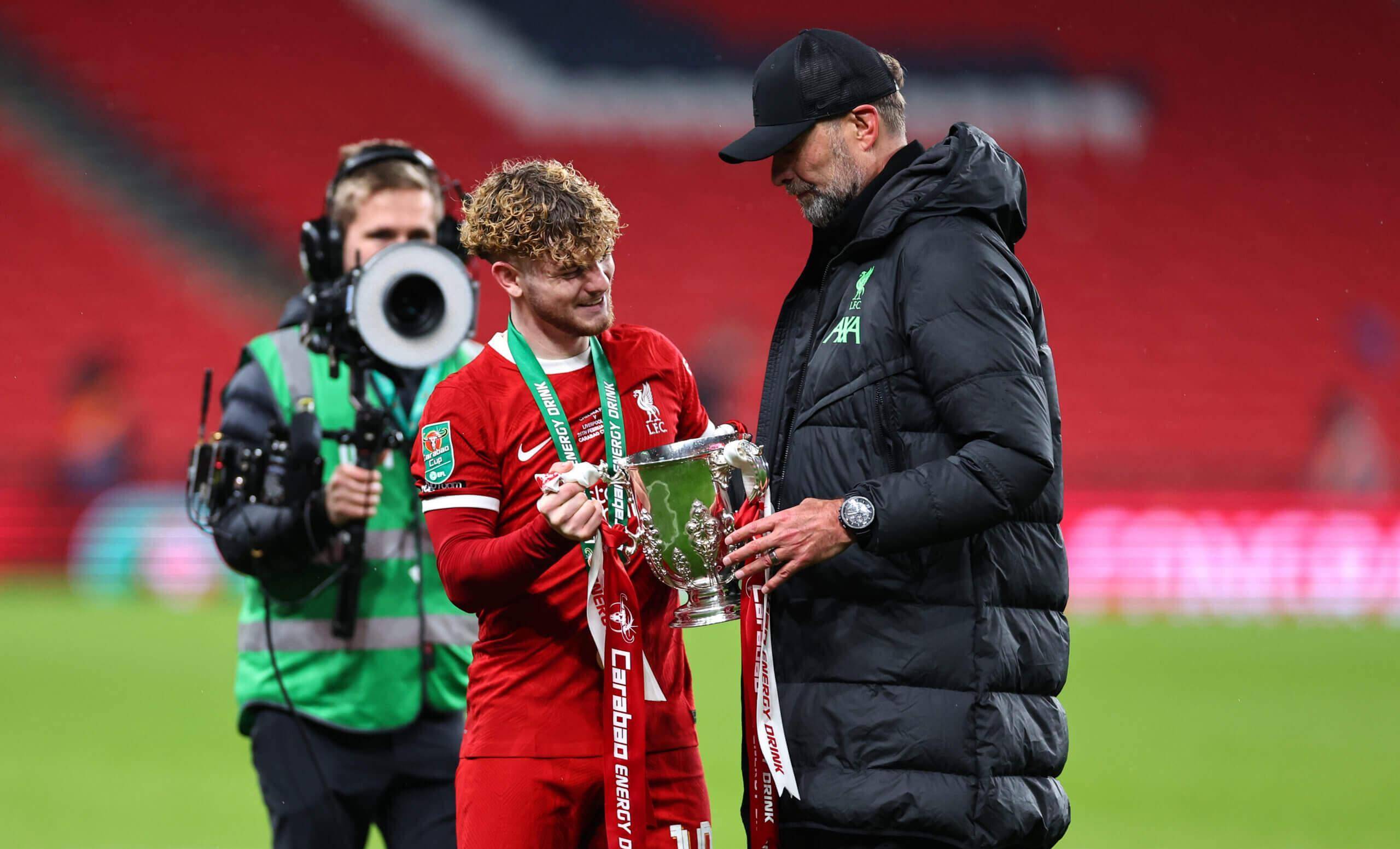 关于球员们充满斗志，奋勇向前，决胜关键的信息