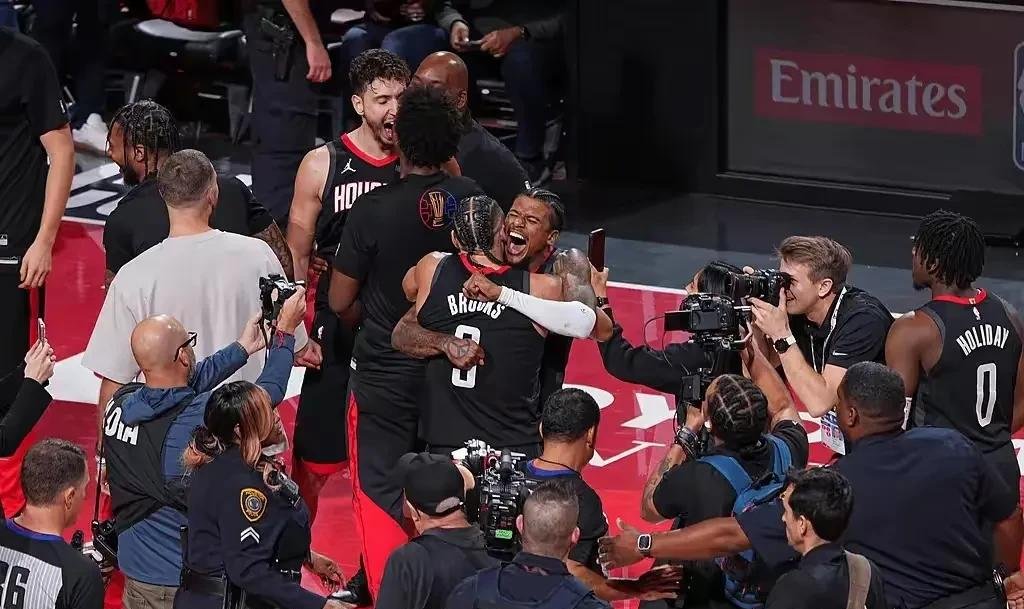 爱游戏官网入口-瑞典篮球联盟决定取消赛季末奖项评选