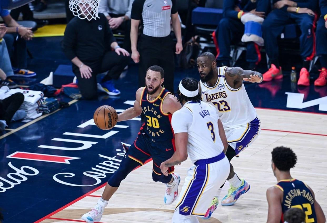 爱游戏app下载-西部第一湖人，勇士双杀强队，五连胜！