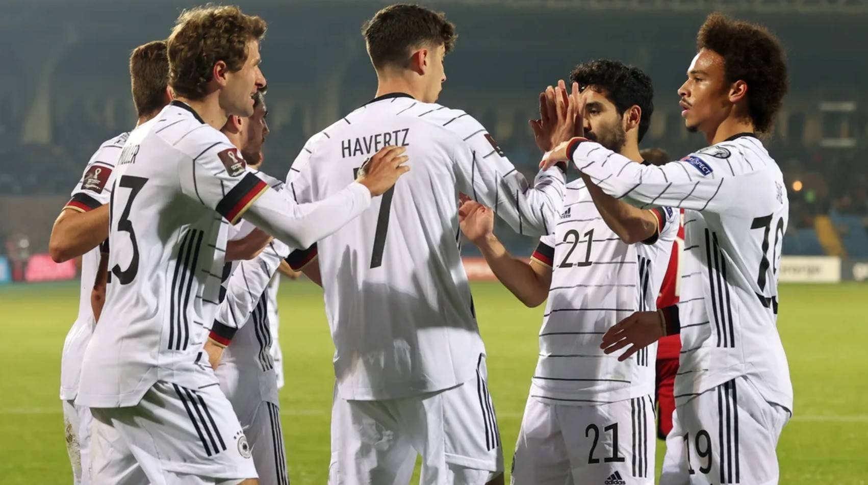 欧冠资格赛精彩继续，球队全力争夺晋级机会的简单介绍