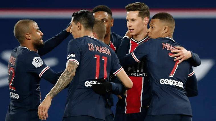 关于巴黎主场迎战曼联，豪门之间的巅峰对决的信息