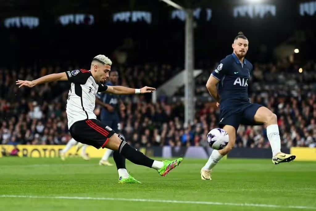 爱游戏-热刺客场惨败，战绩遭受挑战的简单介绍