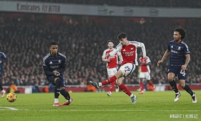 爱游戏官方登录入口-利物浦惜败阿森纳英超积分领先被缩小
